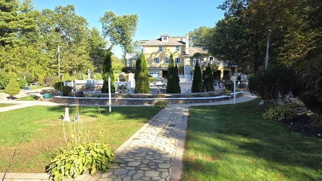 Photo - 85 Burlingame Rd Unit 1