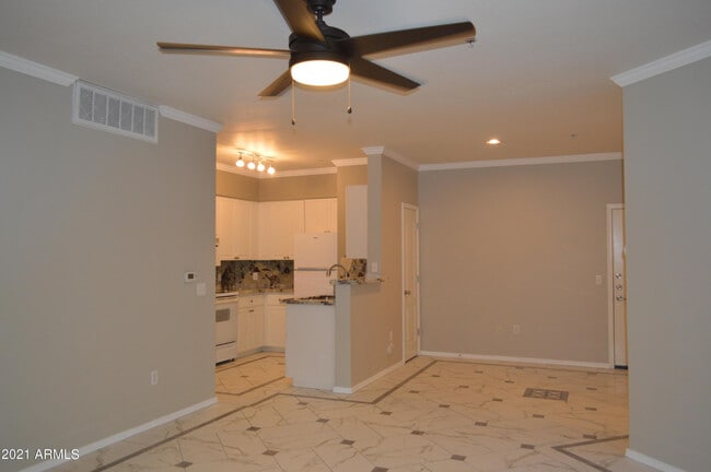 Building Photo - 1701 E Colter St Unit 183