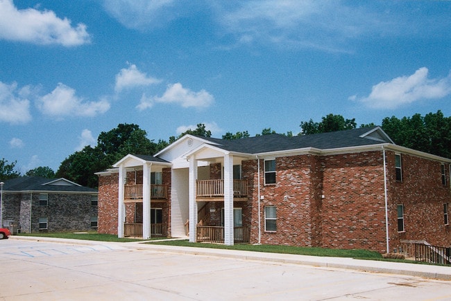 Cedar Ridge Apartments - Cedar Ridge Apartments