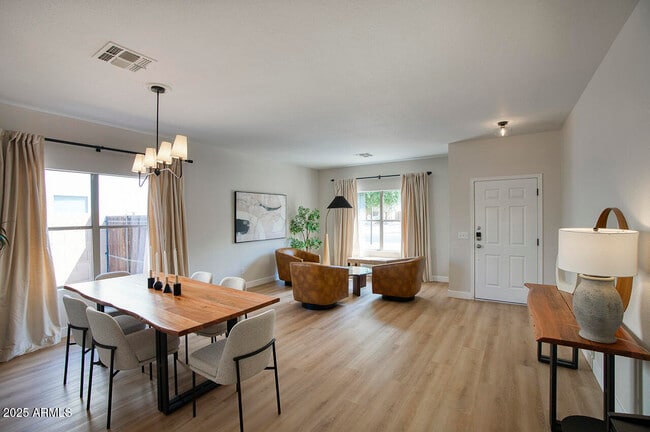 Photo - 1302 E Milada Dr