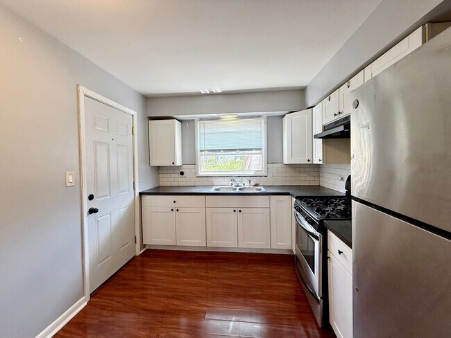 Photo - 122 N Menard Ave Unit 122 N Menard ave -  2B