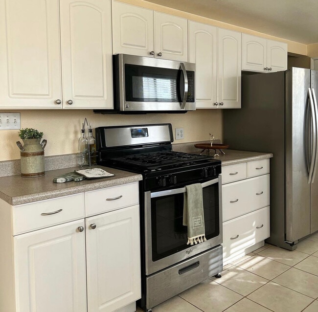 Photo - 1617 S Forest Knoll St