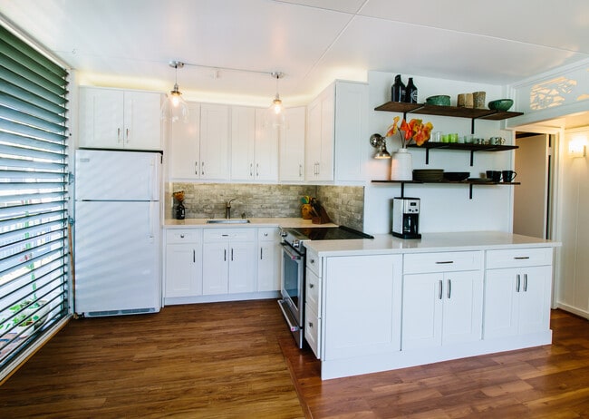 Photo - 3810 Leahi Ave Unit 210