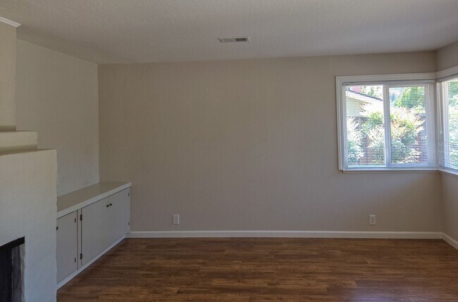 Photo - Beautifully Renovated Duplex Across from Blossom Hill Park