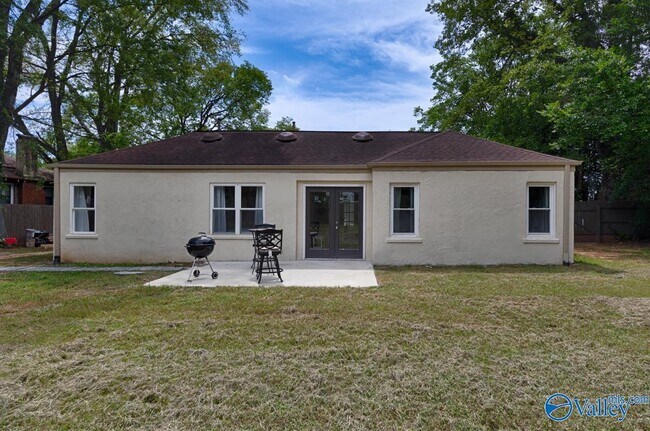 Photo - 2611 Whitesburg Dr