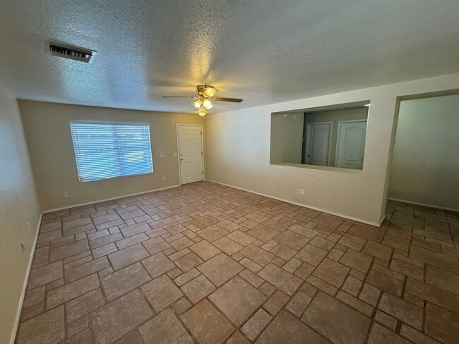 Photo - 3 Bedroom - 2 Bath - 1300 Sq. Ft. Home - Tucson