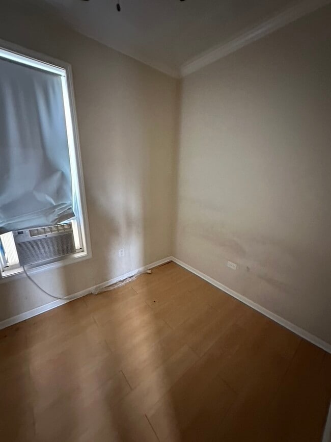 Photo - 321 W 24th St Unit 3R