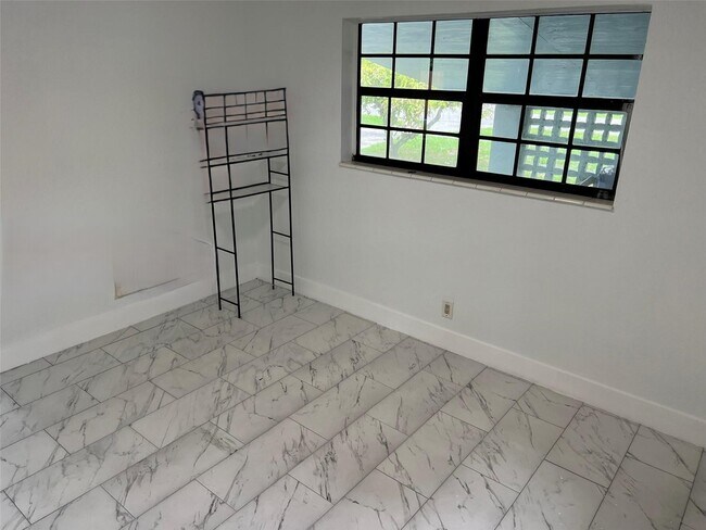 Photo - 4421 NW 33rd St