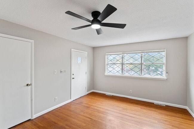 Photo - Modern Comfort in Independence, MO – 3-Bedroom Duplex! $1295.00