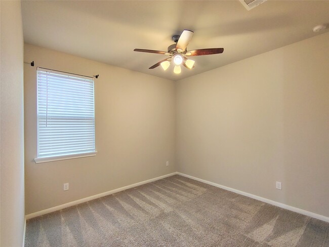 Photo - 9822 Willow Crown Ln