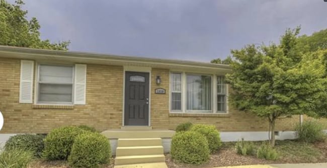 Photo - 2000 Upland Dr