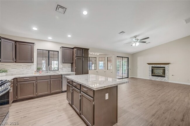 Photo - 904 Swift Bear St