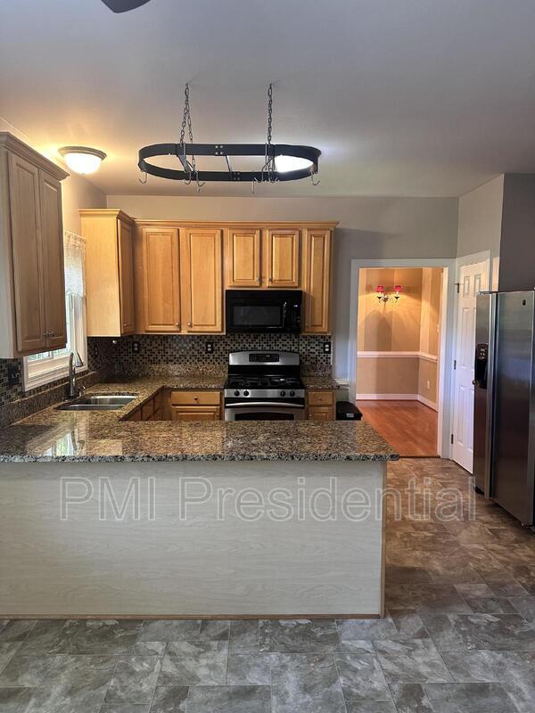 Photo - 1213 Hawkins Wood Cir