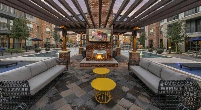 Photo - 11175 W Airport Blvd Unidad b15