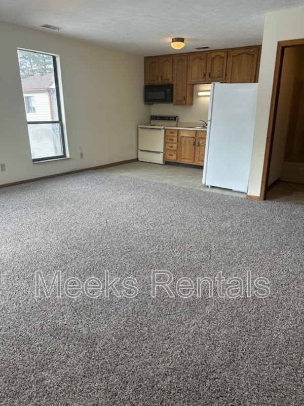 Photo - 59 Bordeaux Ln