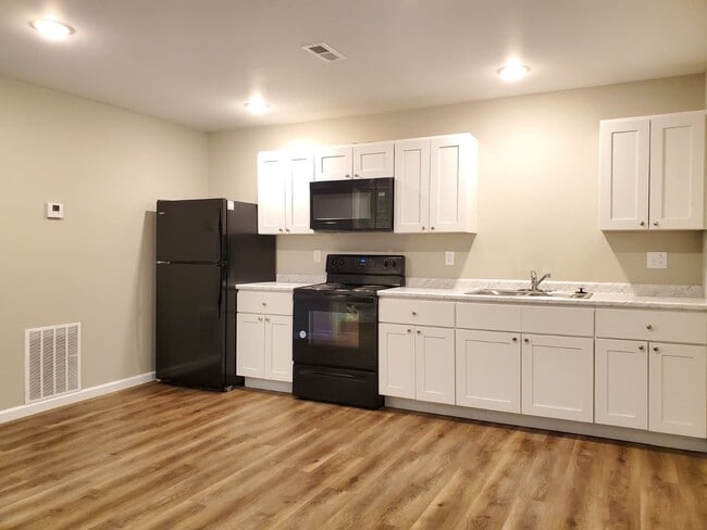 Photo - 3 Bed 1 Bath Apartment-Jackson School District Unidad 217-206