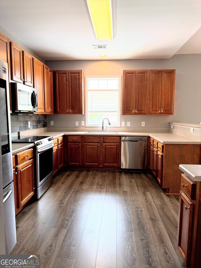 Photo - 2706 Mariner Way