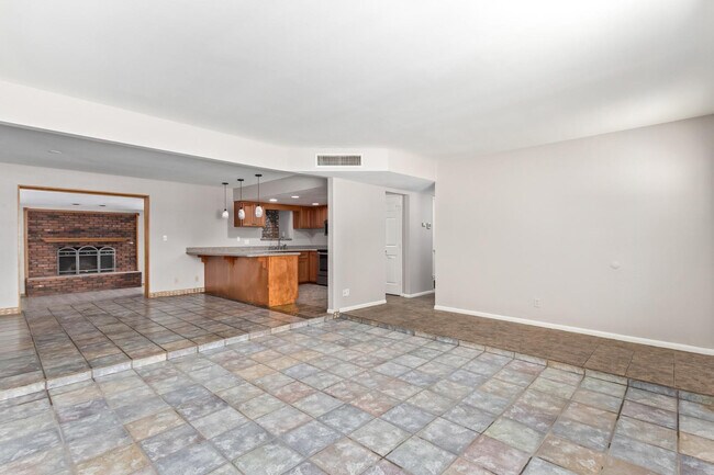 Photo - 1918 E Palmcroft Dr