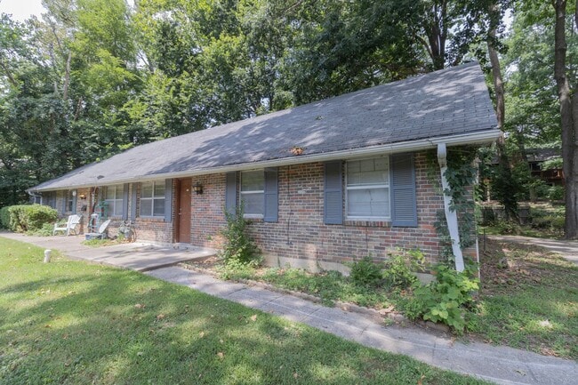 Building Photo - 1613-1615 Radcliffe Dr Unit 1613 Radcliffe Dr