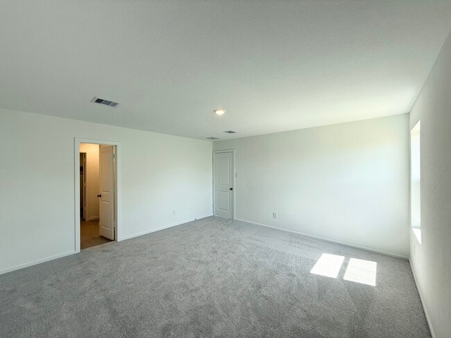 Building Photo - 29027 Grazing Plns Ln