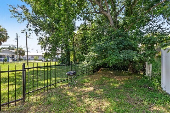 Photo - 923 E 12th Ave