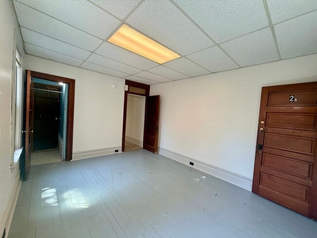 Photo - 626 W Lemon St Unit 2r