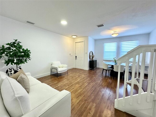 Photo - 5620 NW 107th Ave