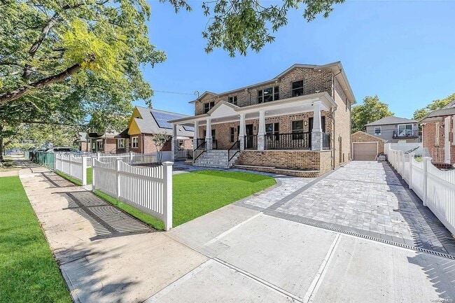 Building Photo - 8631 Range St Unit Floor 1