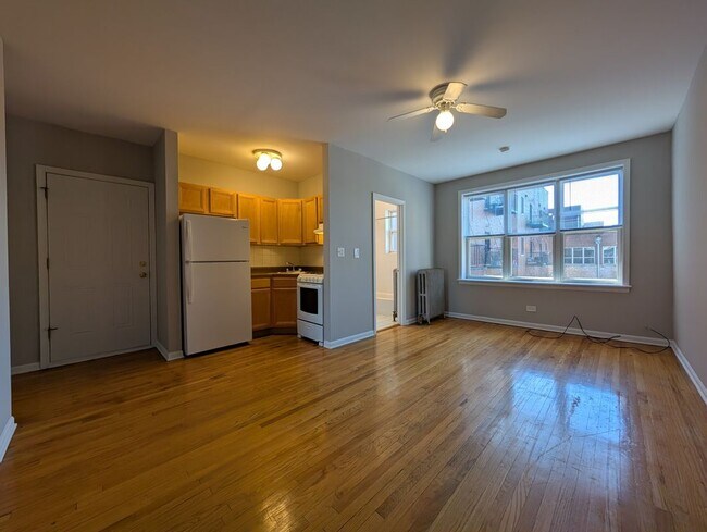 Building Photo - 910 W Dakin St Unit 914-111