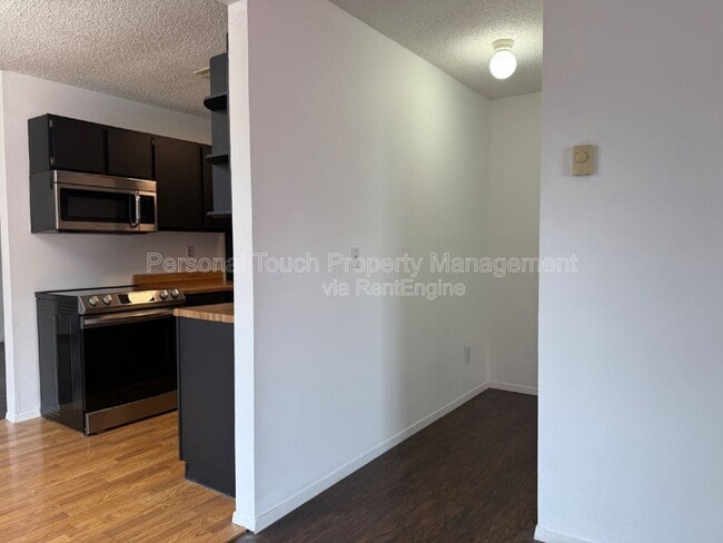 Photo - 2131 2nd Ave E