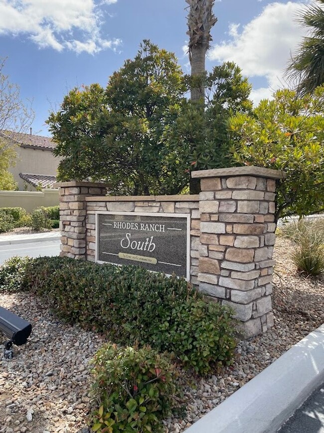 Rhodes Ranch South- 4 Bedroom 3 Bath Home - Rhodes Ranch South- 4 Bedroom 3 Bath Home