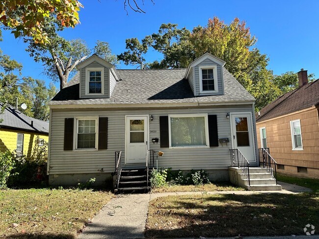 Building Photo - 3020 Leahy St Unit #2 Rental