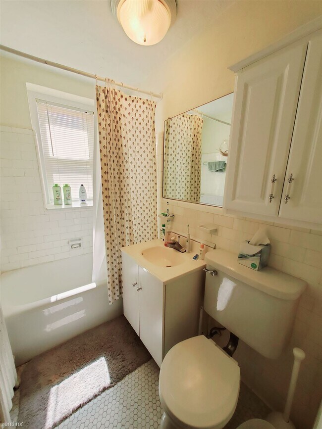 Studio, 1 bath Condo - 53 Prospect St Unit 3 - Studio, 1 bath Condo - 53 Prospect St Unit 3 Unidad 3