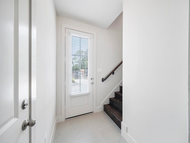 Photo - 2007 Bauer Dr