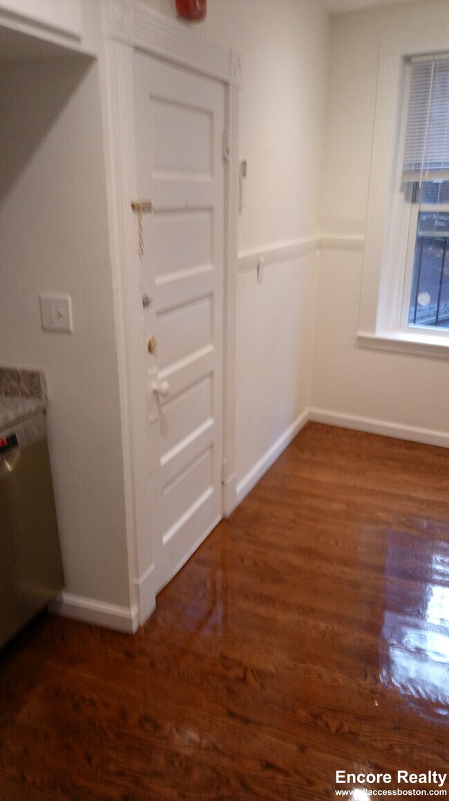 Photo - 4 Garden Ct St Unidad 3B