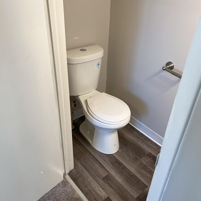 Photo - 1919 Widmer Ct NE