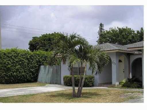 Building Photo - 233 Pine Terrace Unit A