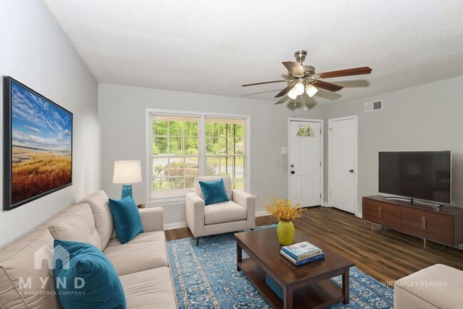 Photo - 2593 Courtney Dr