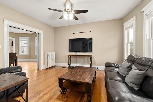 Photo - 14 Bowdoin St Unit 2