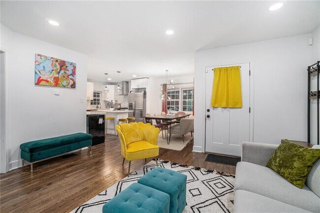 Building Photo - 2708 Oldknow Dr NW