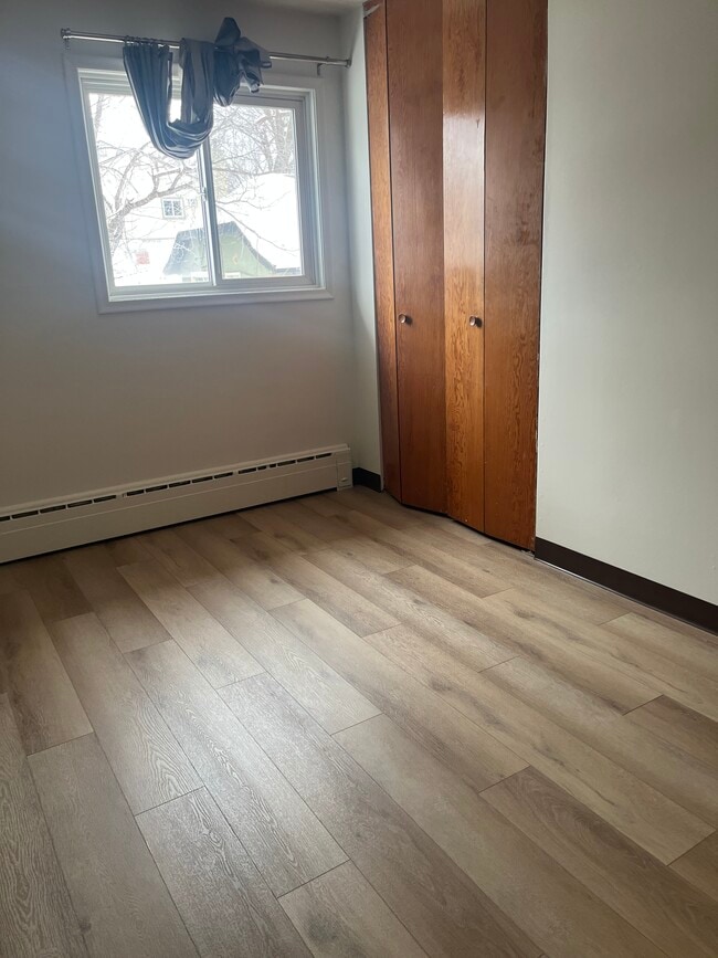 Photo - 409 4th Av N