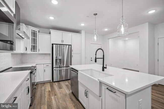 Photo - 21731 Dovekie Ter Unidad 403