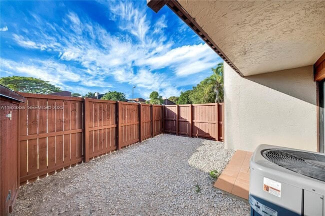 Photo - 6864 SW 114th Pl