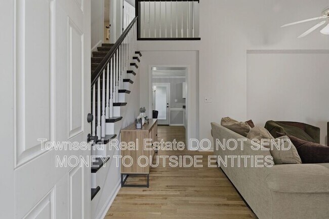 Photo - 2130 Hull Rd