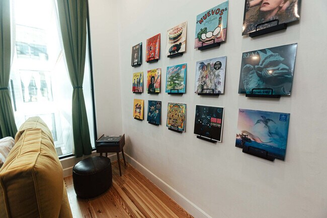 Photo - 1911 3rd Ave N Unit ID1352418P