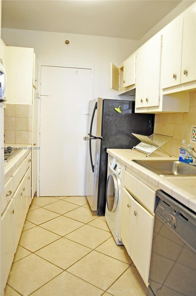 Photo - 100 Lincoln Rd Unit 441