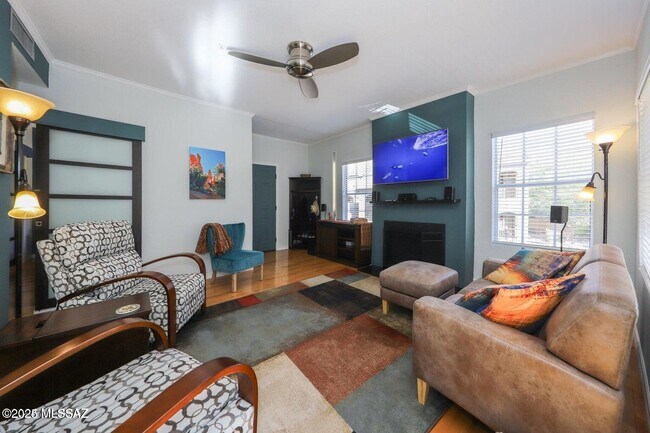 1500 E Pusch Wilderness Dr Unit 13205