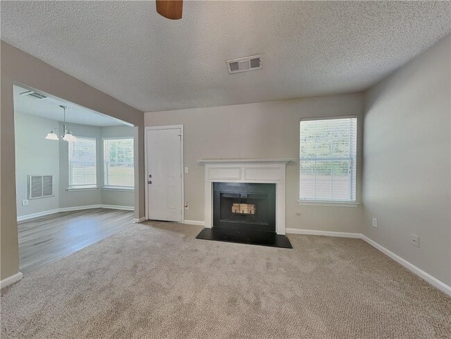 Photo - 205 Oak Terrace Dr
