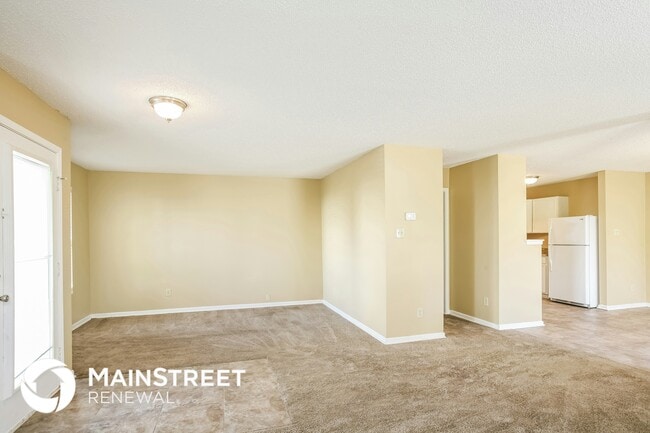 Photo - 913 Harbon Dr