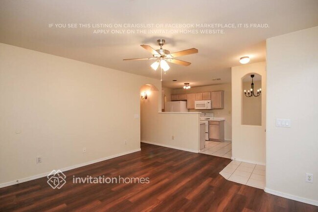 Photo - 1768 E Los Alamos St